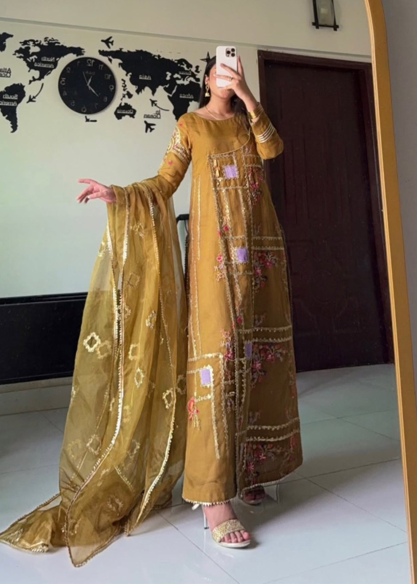 Kashida Sehar - Client Diary