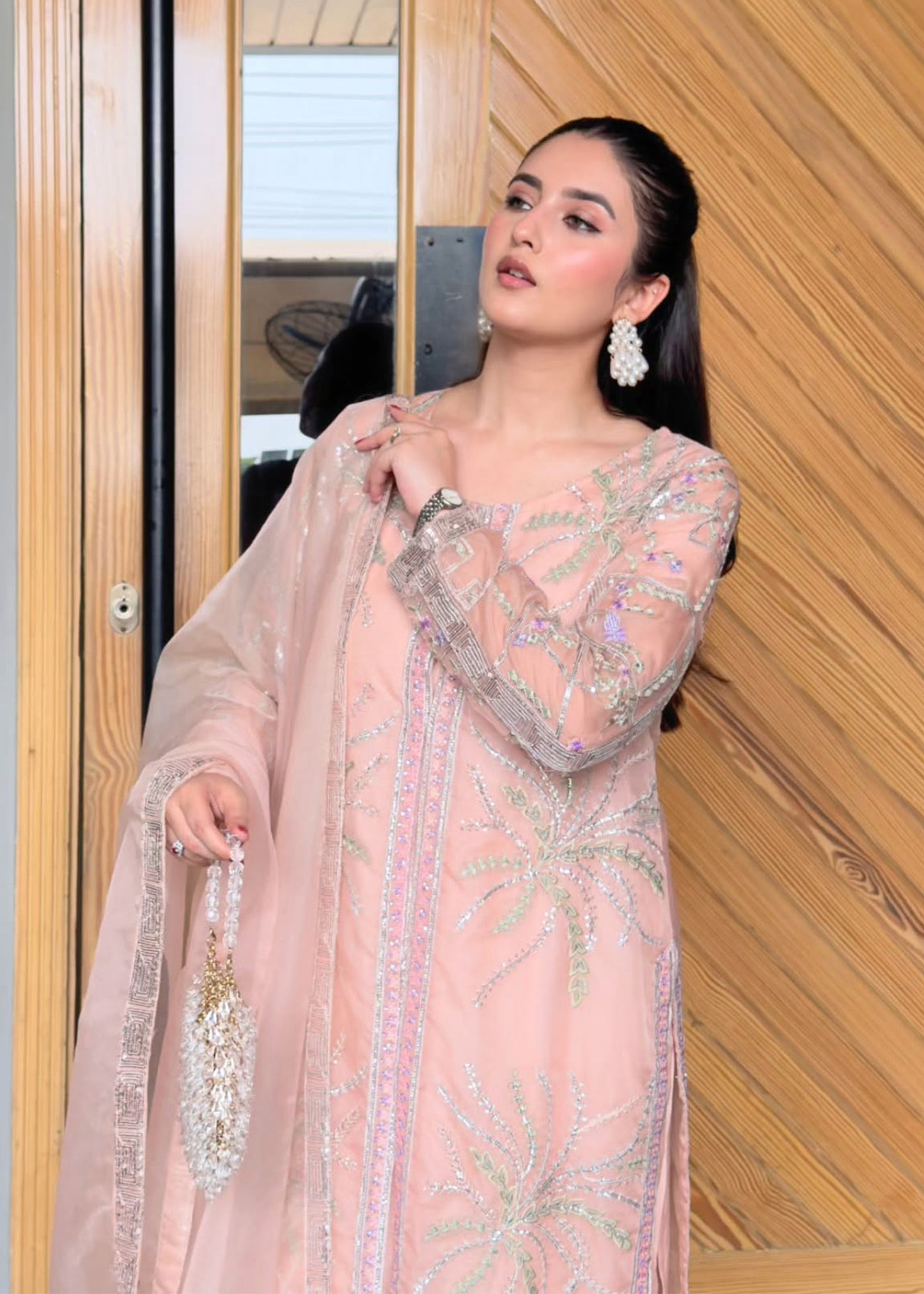 Lams E Gul - Client Diary