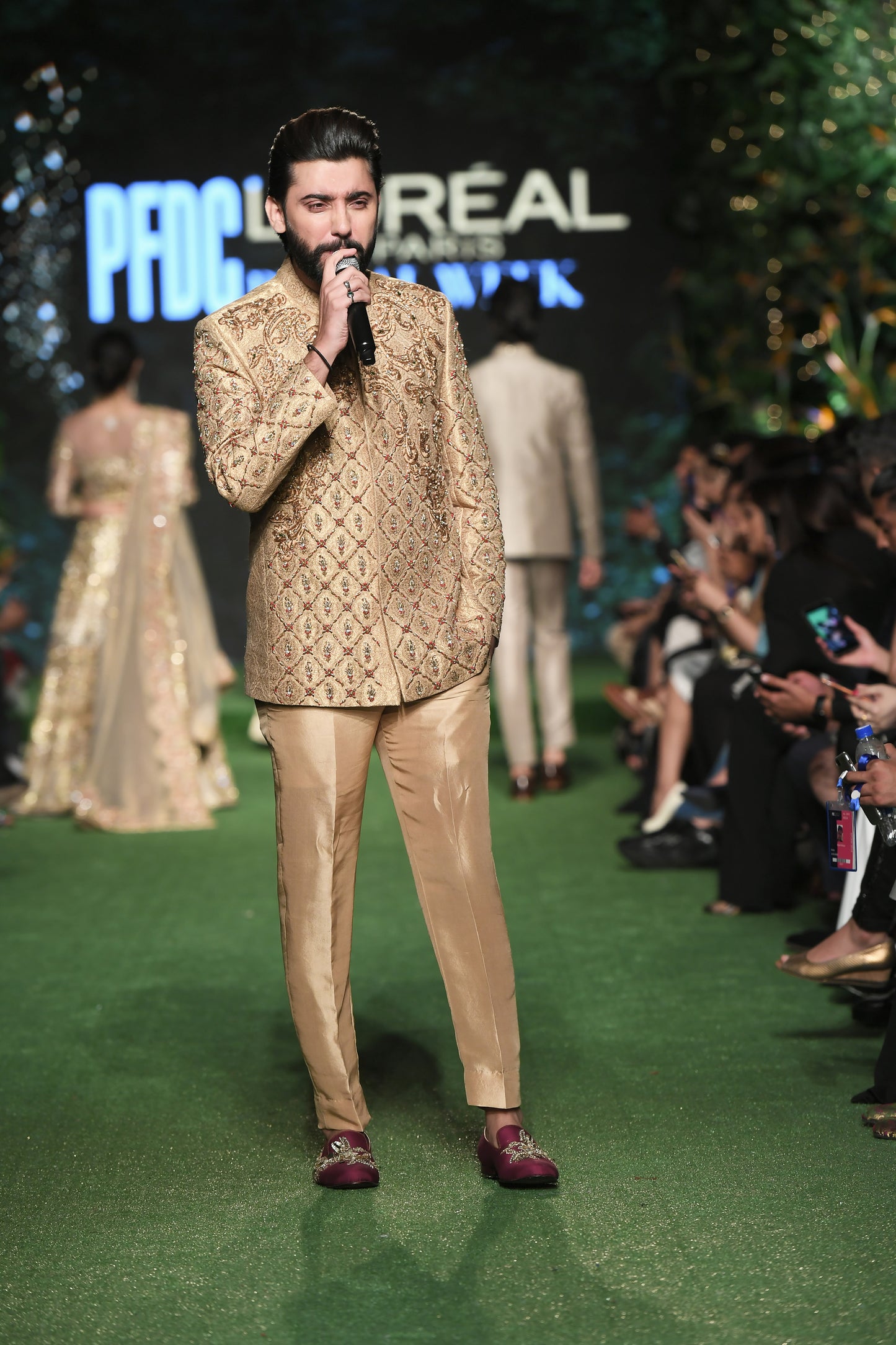 Timeless Noor